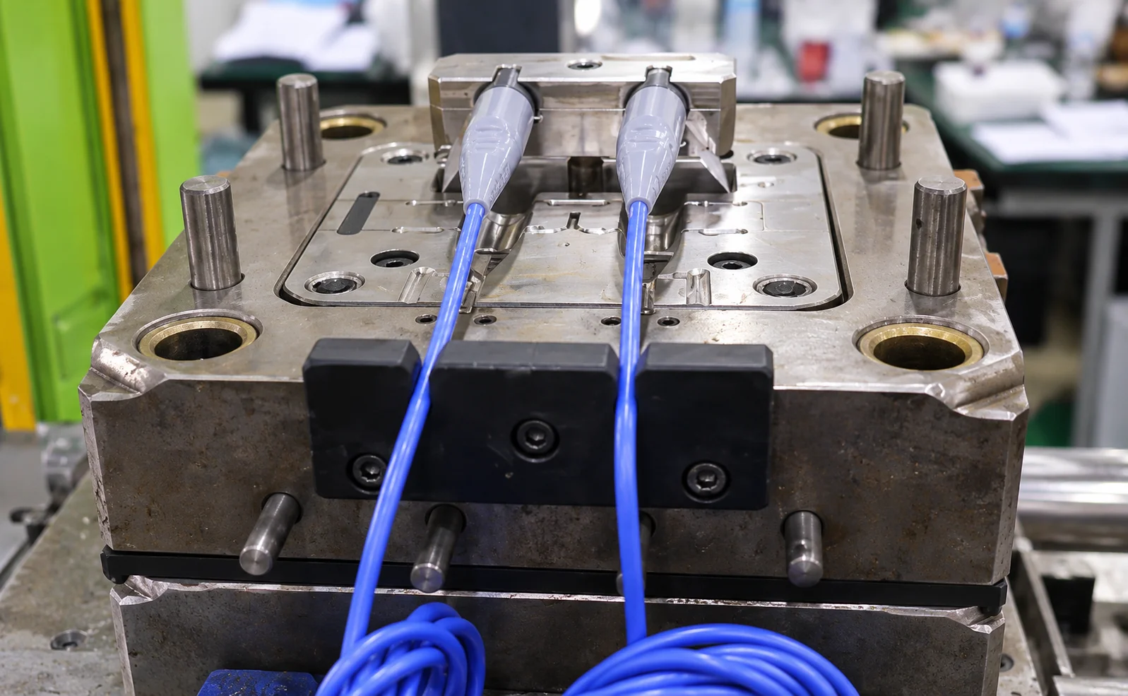 Bonding and interface validation for plastic overmolding